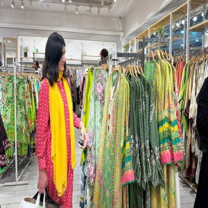 Boutique / stitched clothes